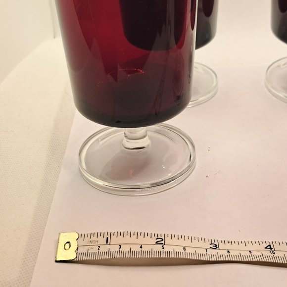 Four Cavalier Ruby Red Wine Goblets - Picture 3 of 5